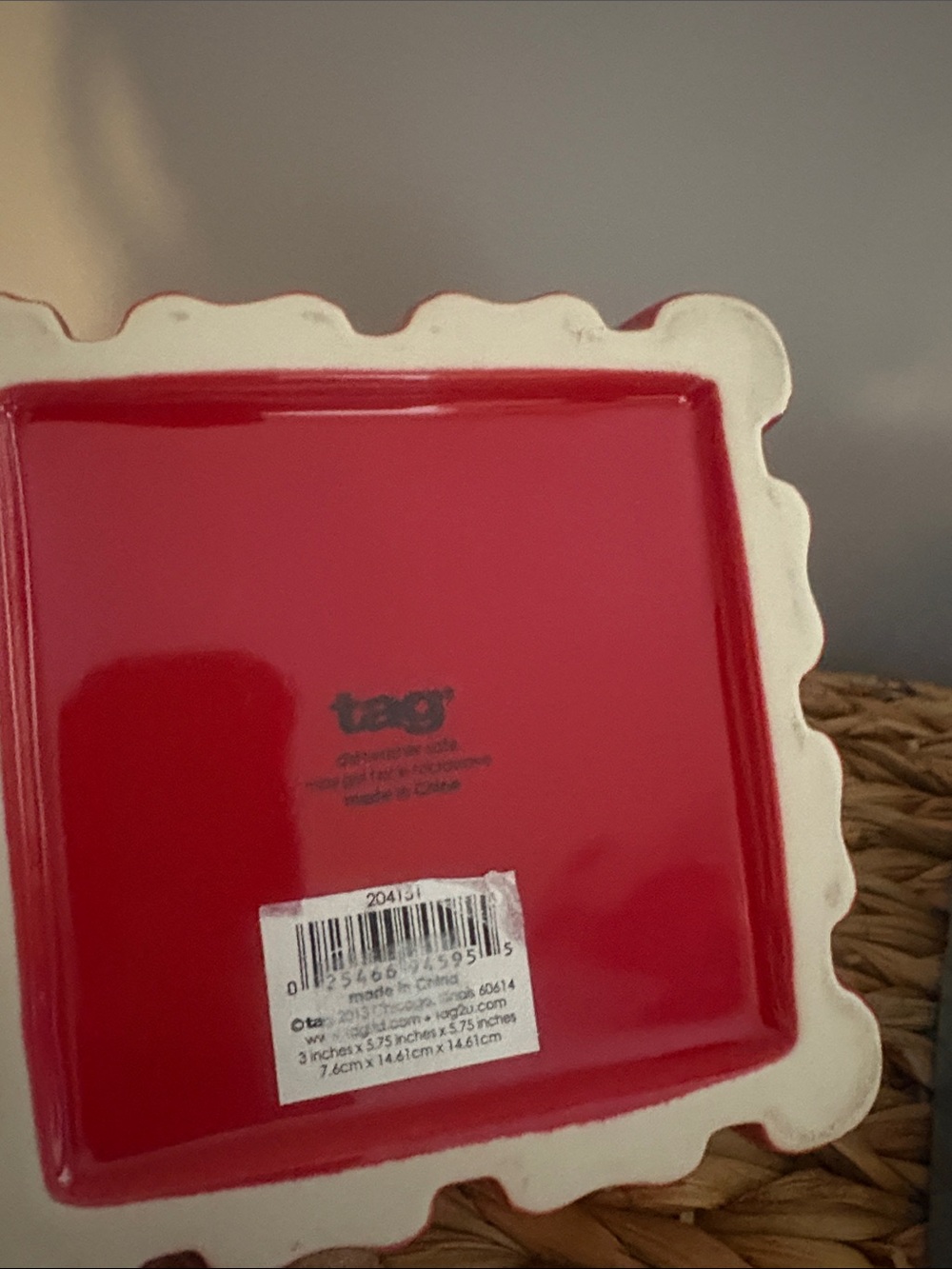 Tag Ceramic Serveware Berry Baskets in Red and Teal - Picture 6 of 7